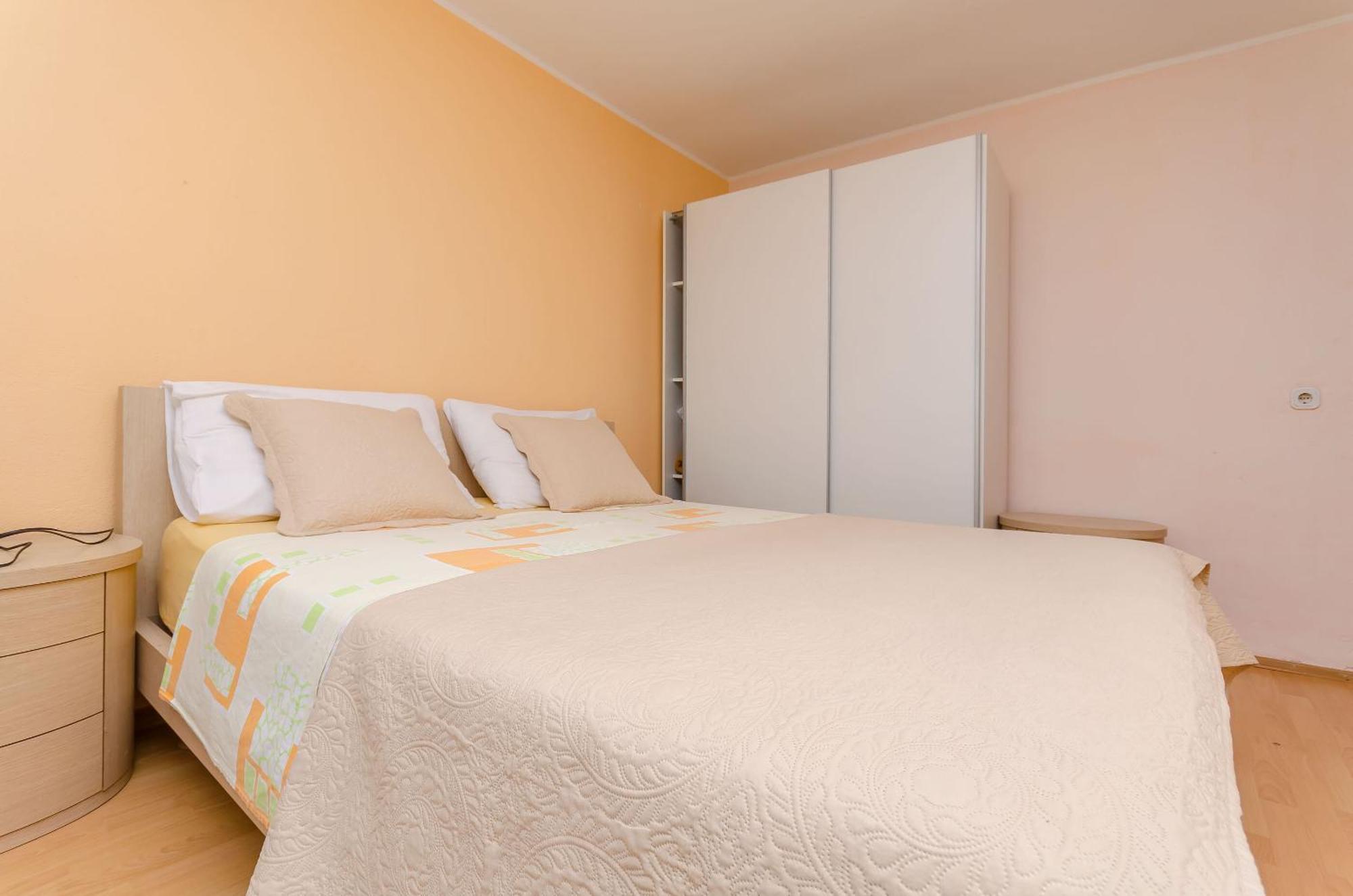 Apartment Edita *