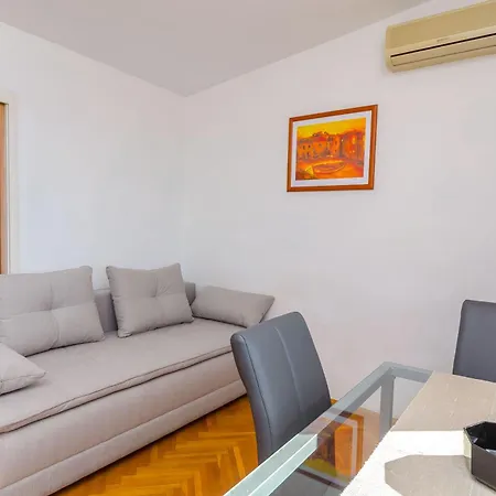 Apartments Edita Trogir Exterior photo