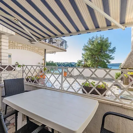 Apartments Edita Trogir Exterior photo