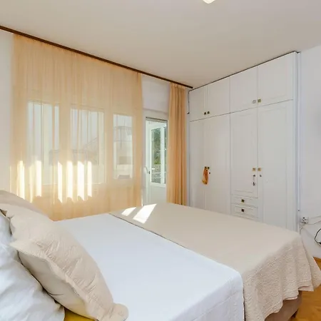 Apartments Edita Trogir Exterior photo