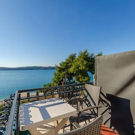 Apartments Edita Trogir Exterior photo